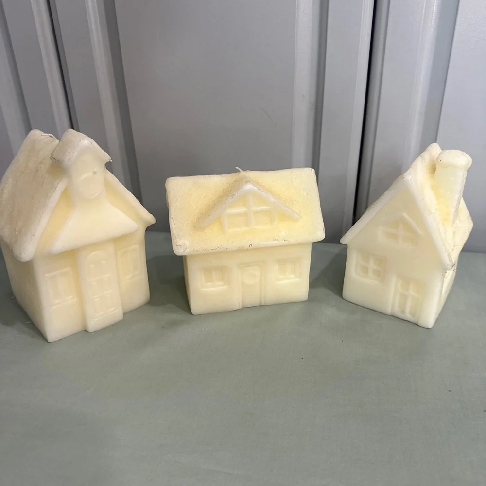 Cottage House Candles set of 3 Never used - Picture 6 of 10